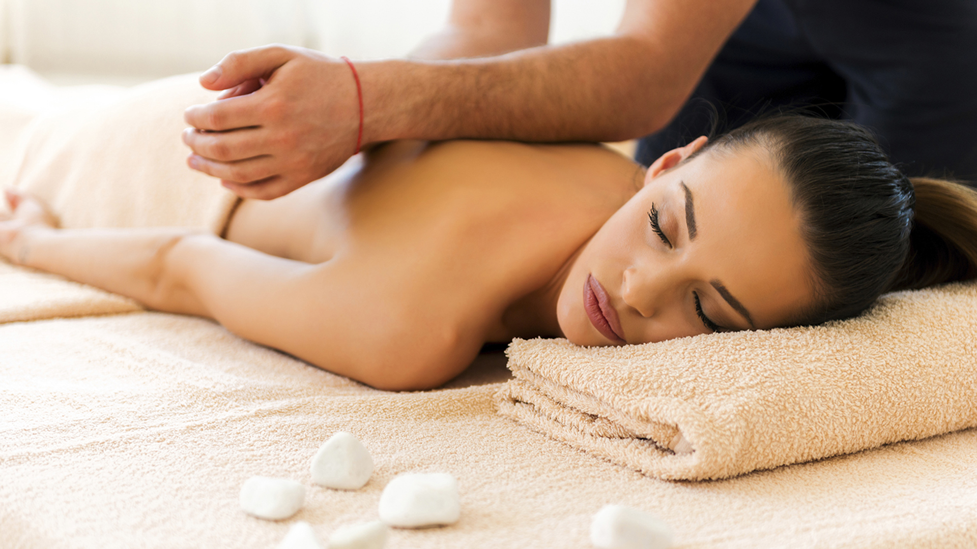 Deep-Tissue Massage